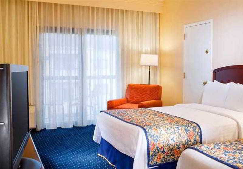 Courtyard By Marriott Dallas Northwest Exterior foto